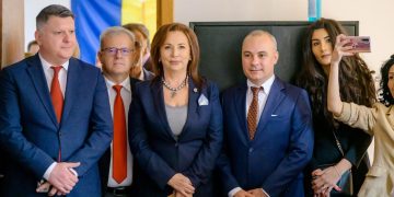 Carmen Holban: Candidatură pentru Camera Deputaților cu Sprijinul a Peste 123.000 de Dâmbovițeni