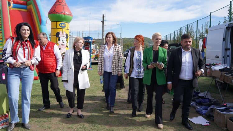 Carmen Holban la Festivalul Plăcintelor de la Cândești: O Sărbătoare a Gustului și Tradiției pe Valea Dâmboviței!