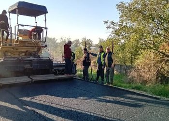 “Proiectul de Modernizare a Drumurilor din Comuna Butimanu Finalizat cu Succes: Toate Străzile Asfaltate!”