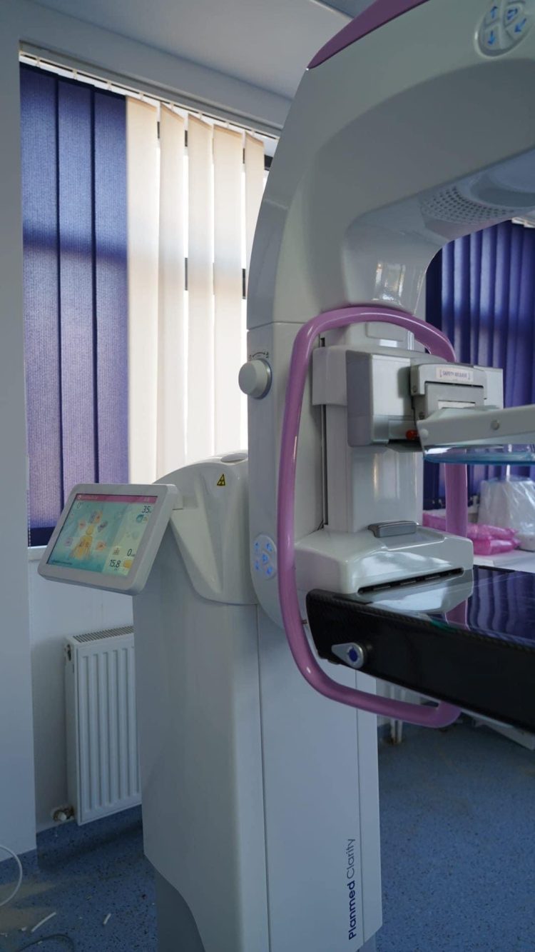 Consiliul Județean Dâmbovița Investește în Sănătate: Mamograf Digital 3D pentru Depistarea Precoce a Cancerului Mamar la Spitalul Județean Târgoviște