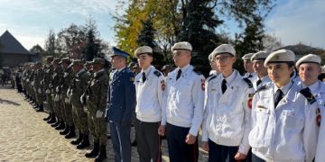 FOTO/VIDEO-Târgoviște Onorează Ziua Armatei Române prin Ceremonii și Mesaje de Recunoștință