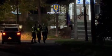 VIDEO- TATĂL MINORILOR CARE AU CONDUS UN AUTOVEHICUL CU 157 KM/H A FOST REȚINUT!