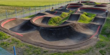 Vești Bune pentru Pasionații de Skating și Ciclism Urban: Noi Piste de Skateboard și Pumptrack la Complexul Turistic de Natație Târgoviște