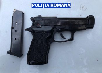 Armă cu Aer Comprimat și Substanțe Psihoactive Descoperite de Polițiști la Controlul unui Autoturism în Lucianca
