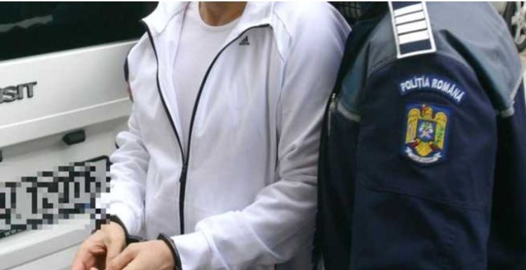 Minor arestat preventiv pentru comiterea infracțiunilor de complicitate la furt calificat și tâlhărie calificată