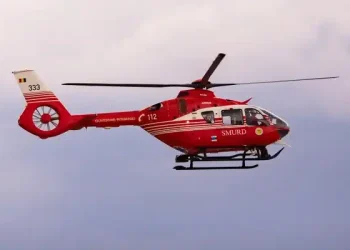 Accident rutier grav la Potlogi: trei persoane rănite, una încarcerată, intervenție cu elicopter SMURD