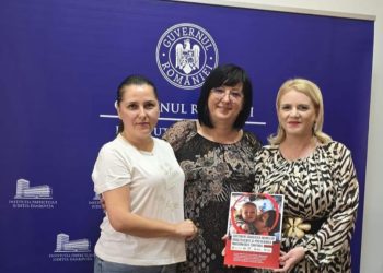 Instituția Prefectului Dâmbovița, Partener în Ediția a II-a a Programului „Cutia Bebelușului” pentru Sprijinirea Mamelor Vulnerabile