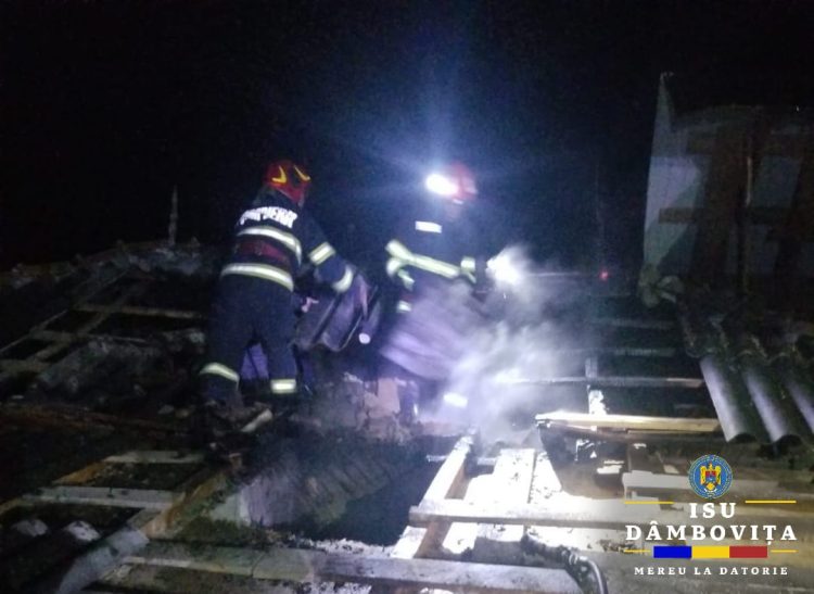Incendiu la o Casă din Gemenea: Pompierii Avertizează asupra Pericolelor unui Coș de Fum Neizolat