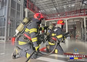 Exercițiu complex al ISU Basarab I Dâmbovița: Intervenție pentru gestionarea unui incendiu și a unei explozii la Ulmi
