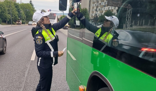 Controale rutiere în Dâmbovița: Verificări stricte pentru autovehiculele de transport marfă și persoane în cadrul acțiunii europene Truck&Bus