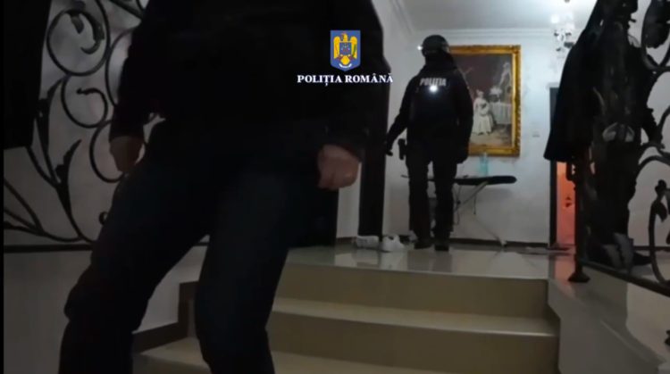 Femeie din Ilfov, cercetată pentru înșelăciune: Ritualuri false și înșelăciuni pe rețelele de socializare