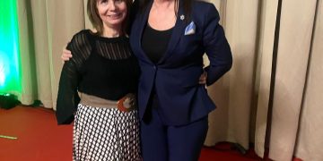 Carmen Holban: Recunoaștere și Admirație pentru Eroii Din Farmacie la Gala Farmaciștilor