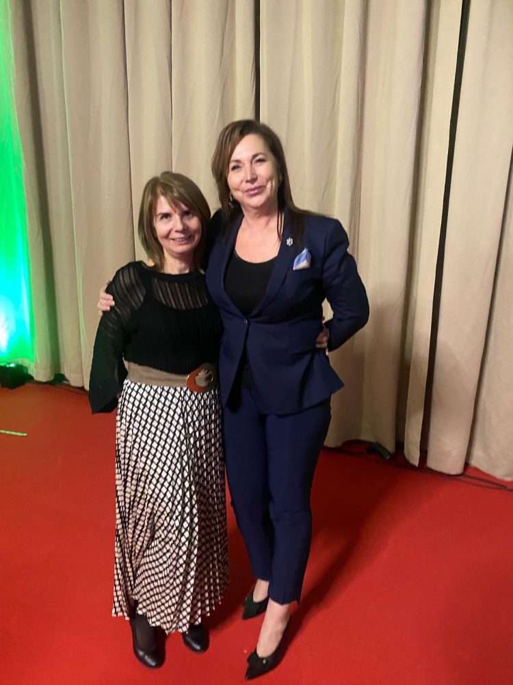 Carmen Holban: Recunoaștere și Admirație pentru Eroii Din Farmacie la Gala Farmaciștilor