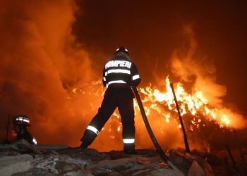 Incendiu la Căminul Cultural din Puntea de Greci: Secția de Vot Relocată în Grădinița Locală