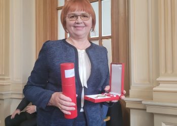 Prof. dr. Mirela Mihăescu, decorată cu Ordinul “Meritul pentru Învățământ” în grad de Comandor