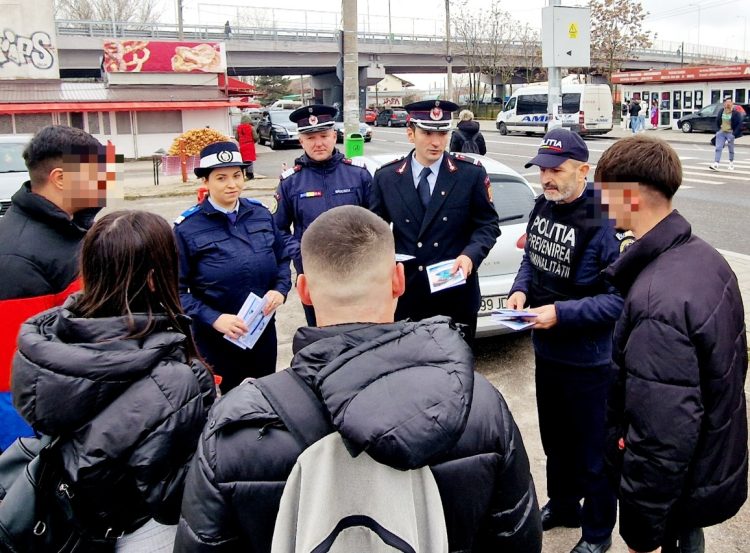 Acțiune informativ-preventivă desfășurată de jandarmi, polițiști și pompierii dâmbovițeni în municipiul Târgoviște
