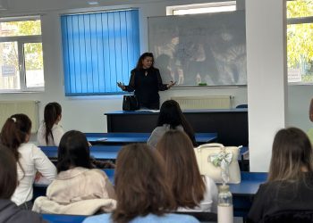 Campania Națională „Education First”: Activități antidrog pentru studenții Facultății de Teologie și Științele Educației din Târgoviște
