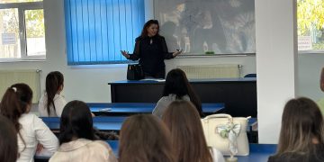 Campania Națională „Education First”: Activități antidrog pentru studenții Facultății de Teologie și Științele Educației din Târgoviște