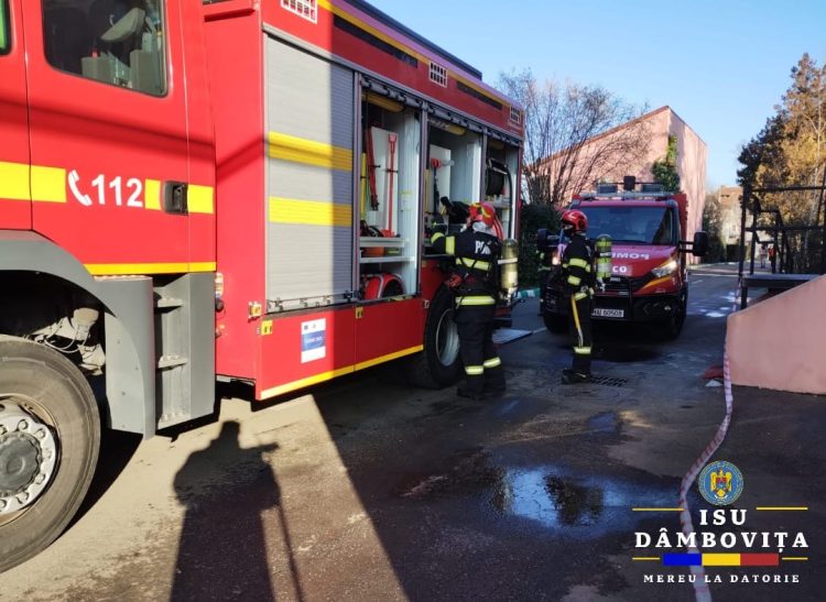 Exercițiu complex de intervenție ISU Dâmbovița la Secția Boli Infecțioase a Spitalului Județean Târgoviște