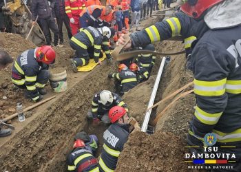Intervenție de Urgență în Băleni: Două Persoane Surprinse Sub Pământ într-un Șanț