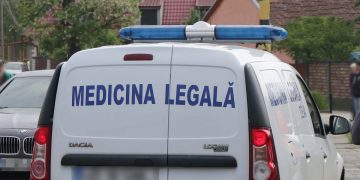 Tragedie la Găești: Bărbat găsit decedat într-un autoturism cu motorul pornit