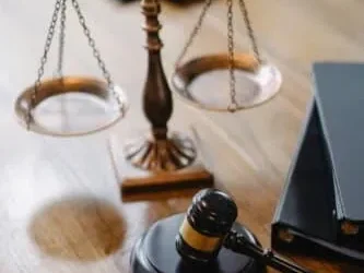 Tânăr din Văleni Condamnat la 2 Ani și 7 Luni de Închisoare pentru Ucidere din Culpă și Conducerea Sub Influența Substanțelor!