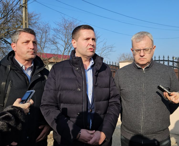 CORNELIU ȘTEFAN, PREȘEDINTELE CJD DÂMBOVIȚA: REVOLUȚIE ÎN INFRASTRUCTURĂ! LUCRĂRI ÎN FORȚĂ PE DN 71 ȘI DN 7, PLUS PLANURI PENTRU 4 BENZI SPRE PUCIOASA!