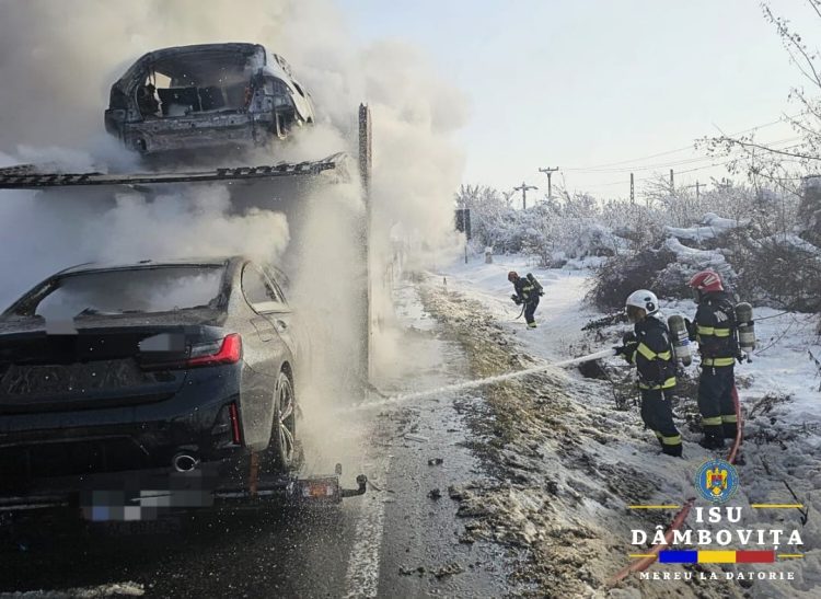 Incendiu devastator pe DN 72! Un autotren cu 7 mașini în flăcări, trafic blocat!