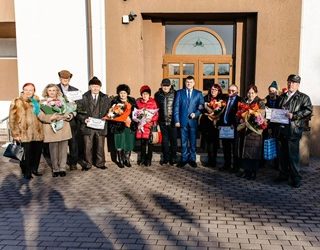 Iubirea care dăinuie! Primăria Titu a premiat cuplurile cu 50 de ani de căsnicie neîntreruptă!
