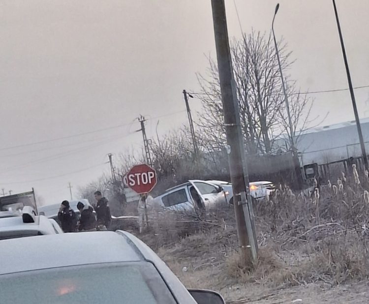 Dimineață neagră pe șosele: Două accidente grave, două victime la spital!