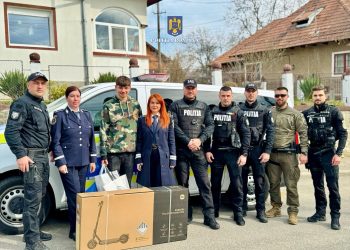 Eroii în Uniformă: Polițiștii Dâmbovițeni Schimbă Destinul unui Elev de Excepție