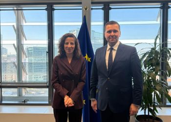 Întâlnire strategică la Bruxelles: Sprijin european pentru dezvoltarea județului Dâmbovița!