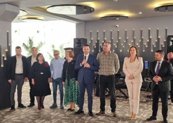 (Foto) Sărbătoare și Eleganță la Balul Mărțișorului! Doamnele și Domnișoarele din Dâmbovița, Omagiate cu Stil!