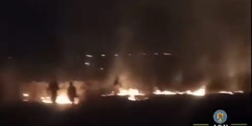 (Video) Incendiu de vegetație în Ludești! Flăcările au cuprins un hectar, pompierii intervin de urgență!