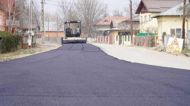 Președintele CJD, Corneliu Ștefan, accelerează modernizarea infrastructurii rutiere din Dâmbovița! Investiție de 90 de milioane de lei.