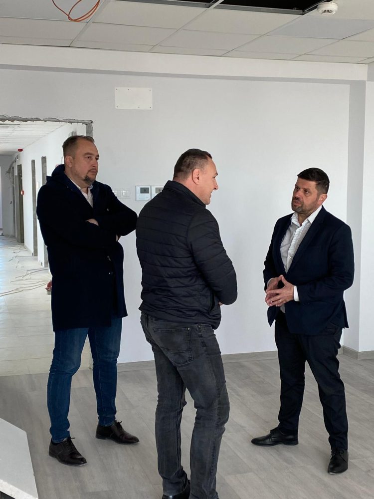 Prefectul Marian Tănase, în acțiune! Vizită de lucru pentru modernizarea serviciilor publice din Dâmbovița