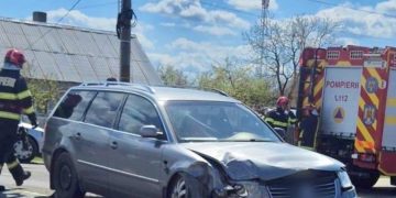 Impact devastator pe DN7, la Crângurile: Două tinere șoferițe implicate, un copil de 3 ani rănit și transportat de urgență la spital!