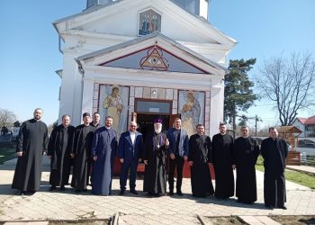 Vizită istorică la Butimanu! Mitropolitul Nifon binecuvântează planul pentru o nouă capelă!