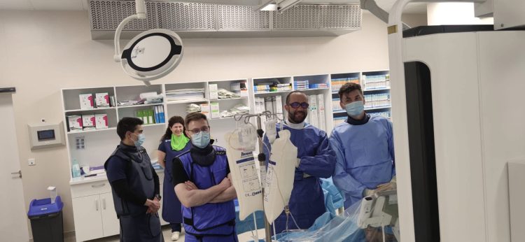 Premieră medicală la Târgoviște: Dr. Țoni Ovidiu și Dr. Lucian Calmac au realizat intervenții cardiologice complexe cu tehnologii de ultimă generație, în premieră la SJUT!