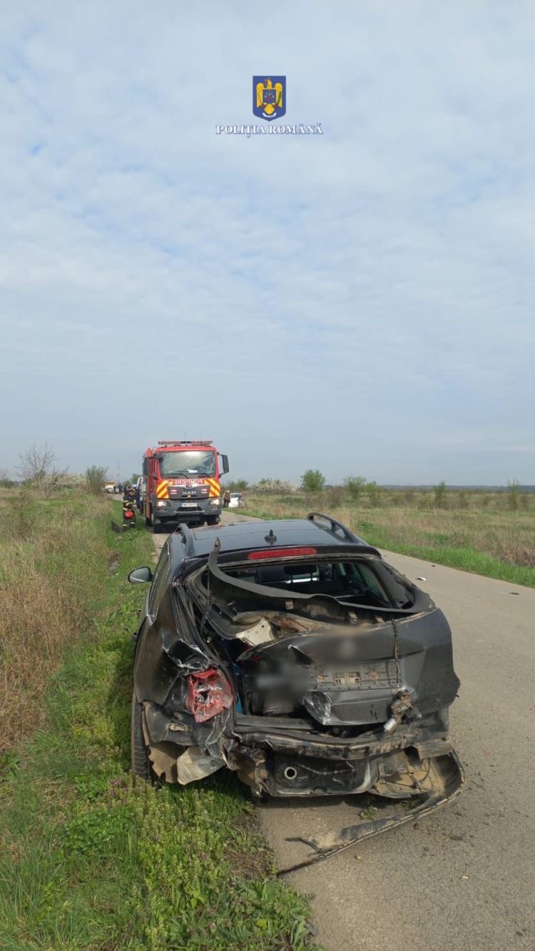 Impact violent lângă Ciocănești: O femeie rănită după ce un tânăr de 20 de ani a provocat un accident pe un drum comunal