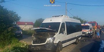 Accident grav pe DN71 la Bâldana: Impact violent între autoturism și microbuz, 5 răniți