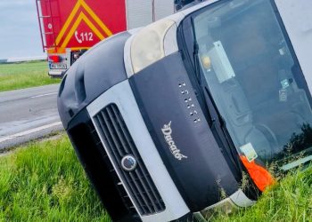 Accident rutier în Brătești: Patru persoane implicate, niciuna transportată la spital