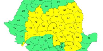 Cod Galben de furtuni în Dâmbovița: Averse torențiale, vijelii și grindină, astăzi între orele 12:00 și 23:00