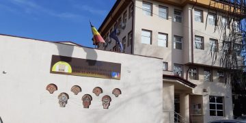 Reacție fermă a ISJ Dâmbovița în cazul profesorului cercetat pentru viol: Ancheta internă declanșată și măsuri urgente pentru siguranța elevilor
