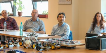 Facultatea de Inginerie Electrică, Electronică și Tehnologia Informației din cadrul Universității „Valahia” din Târgoviște promovează în rândul studenților excelența în cercetarea științifică