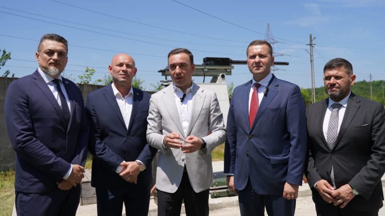 (Foto) Ministrul Economiei și autoritățile județene,  în vizită la uzinele producătoare de armament din Dâmbovița.  UPS Dragomirești, Centru de Excelență pentru Muniție NATO