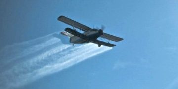 ANUNȚ ACȚIUNE DE COMBATERE A INSECTELOR PRIN PULVERIZARE AERIANĂ
