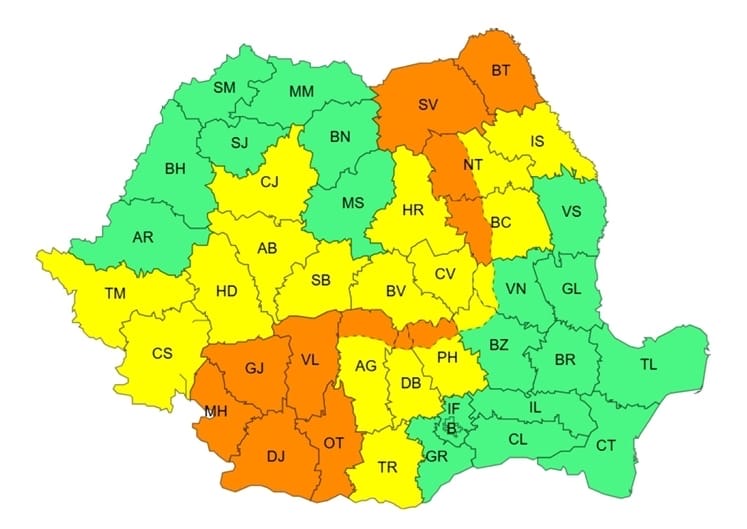 Furtuni Violente Lovesc Dâmbovița: Cod Portocaliu în Munți, Cod Galben în Restul Județului! Grindină, Vijelii și Ploi Torențiale în Doar Câteva Ore!