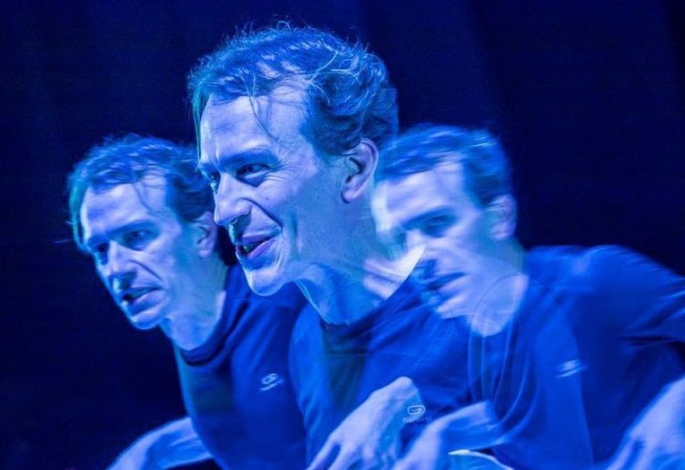 Festivalul BABEL – Ziua a cincea: între utopii, metamorfoze și întoarcerea la esențialul teatral