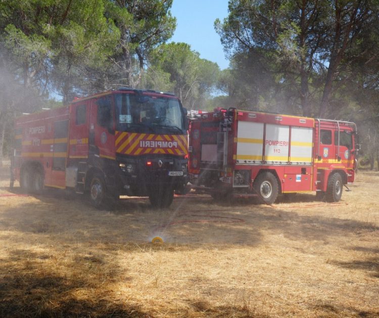 Pompierii români continuă misiunea în Franța: modulul RO-GFFF-V, dislocat într-o zonă cu risc ridicat de incendii de pădure